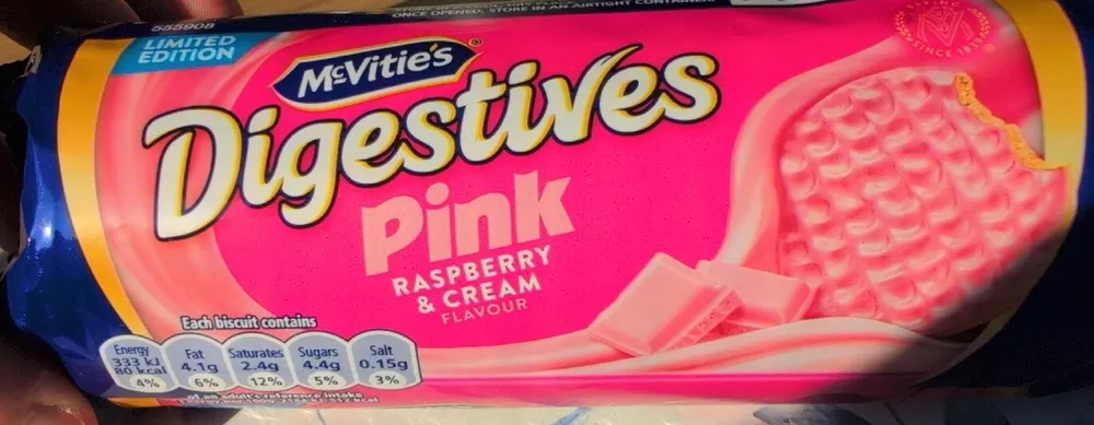 Pink Raspberry And Cream Digestives
