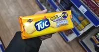 Nutrition Information WERAGE PER PER BISCUIT VALUE