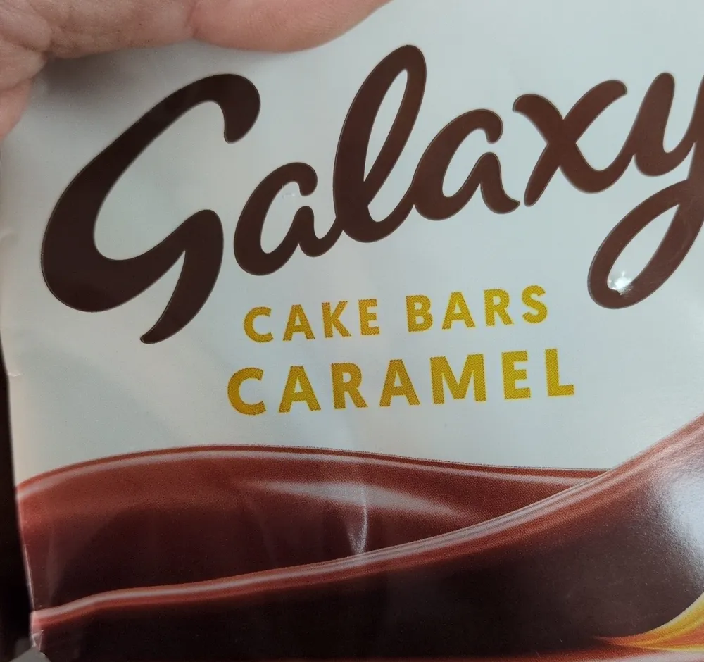 Caramel cake bars