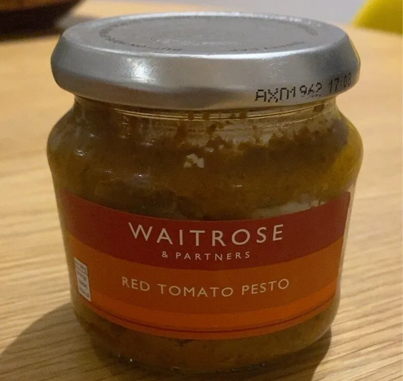 Red tomato pesto