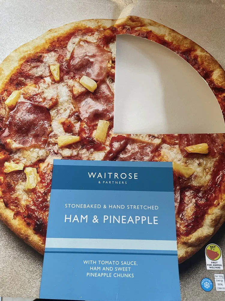 Stonebaked & Hand Stretched Ham & Pineapple