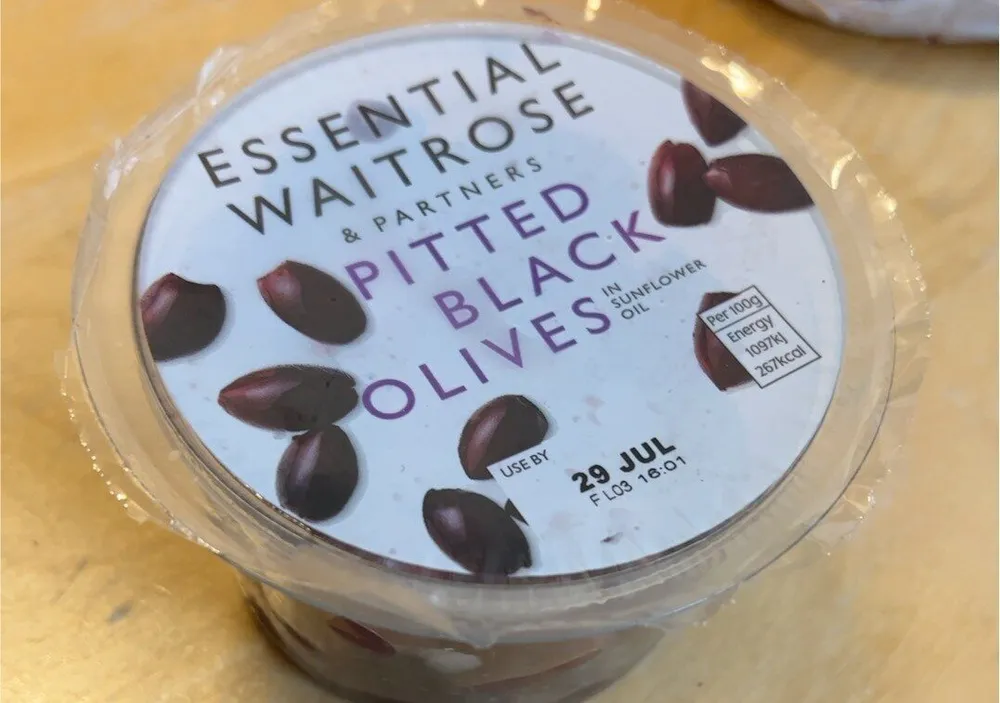 pitted black olives