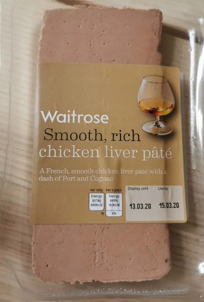 Smooth rich chickdn liver pâté