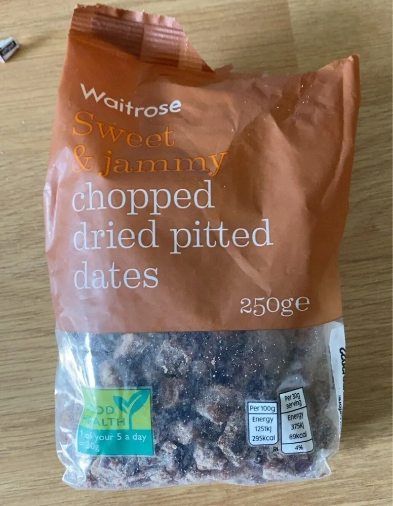 Sweet & jammy chopped dried pitted dates