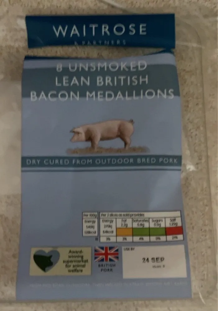 8 unsmoked lean British bacon Medalions