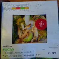 vegan cauliflower, coconut and chickpea pie