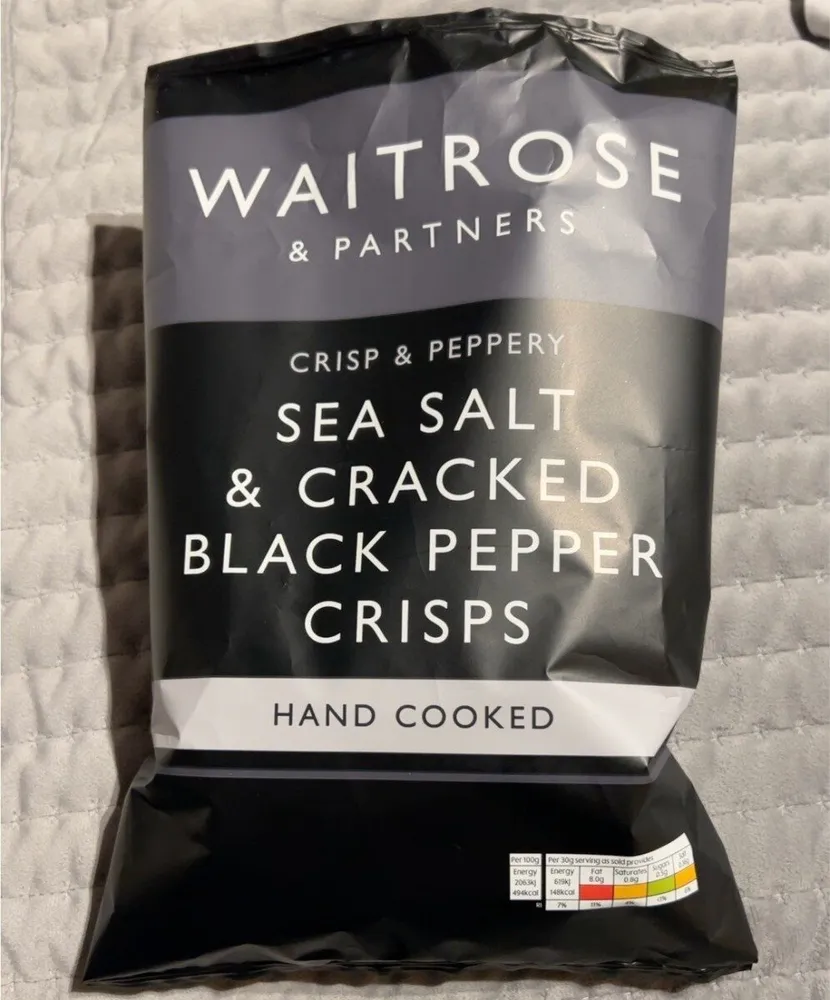 Sea salt & cracked black pepper crisps