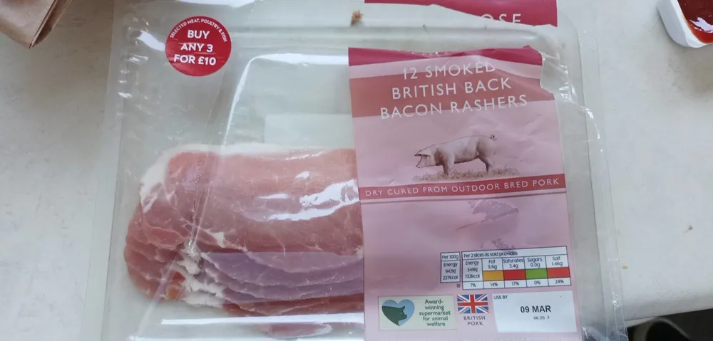 Smoked British back bacon rashers