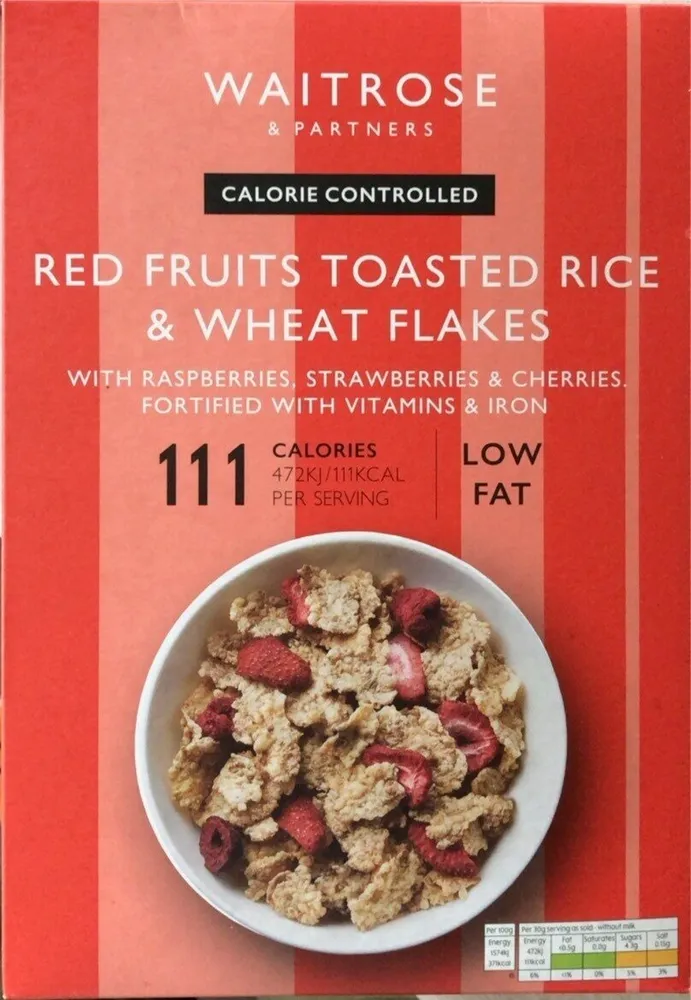 Red fruits toasted rice and wheat flakes