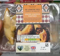 Spiced chicken pastries