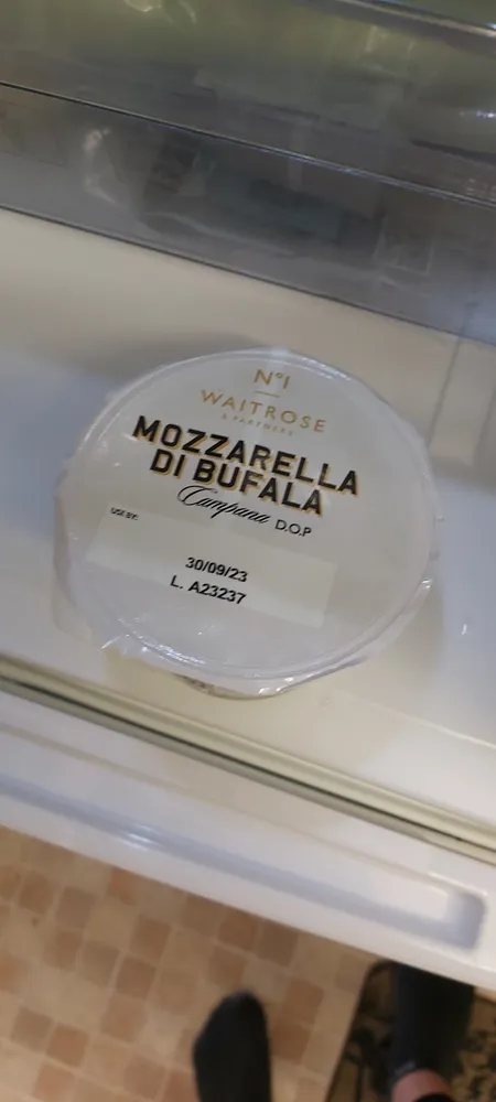Mozzarella di bufala campana DOP