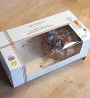 2 Cream & Belgian chocolate choux buns