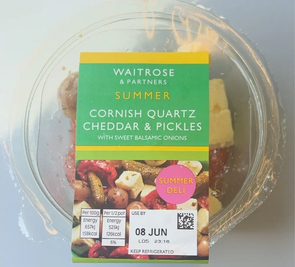 Cornish quartz cheddar & pickles
