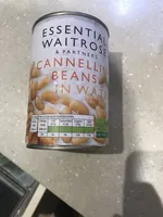 Cannellini beans in water