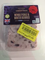 Wensleydale & Winter Berries with Luxardo Mulled Gin