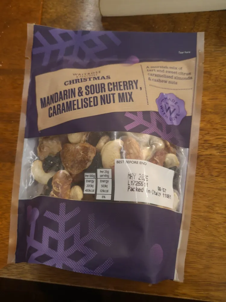 Mandarin & sour cherry, caramalised nut mix