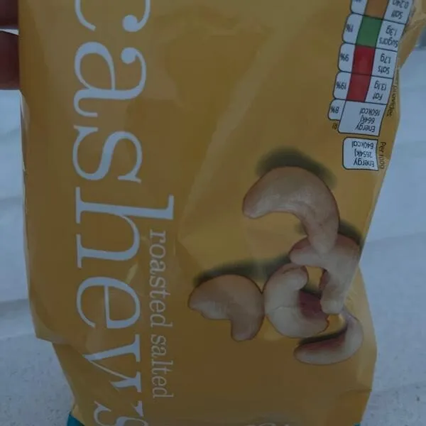 Roasted cashew nuts