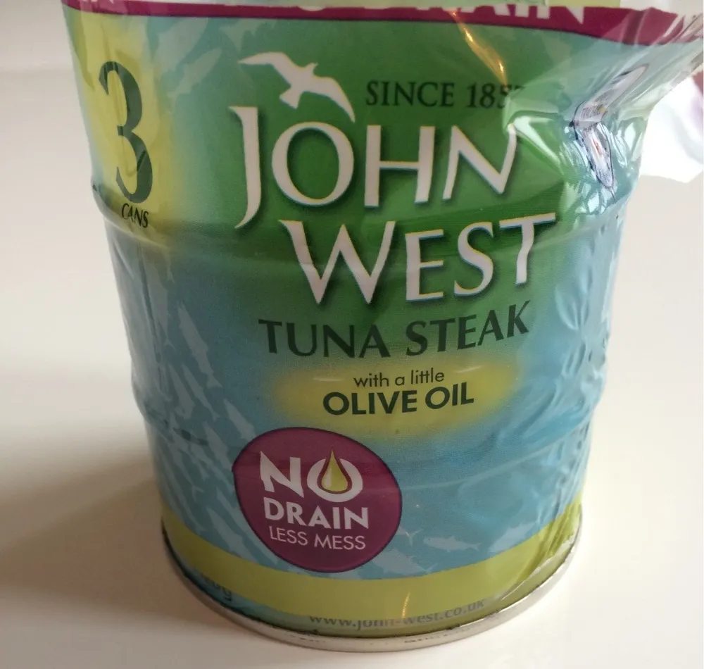 Tuna steak with a little olive oil