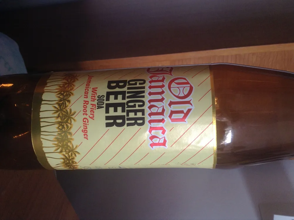 Finger Beer Soda with Fiery Jamaican Root Ginger
