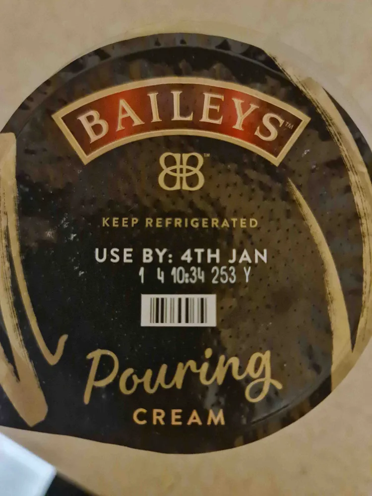 Pouring Cream