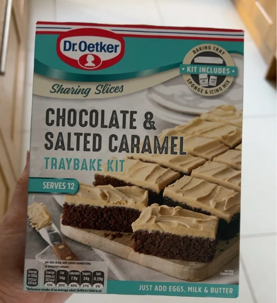 Chocolate & salted caramel traybake kit
