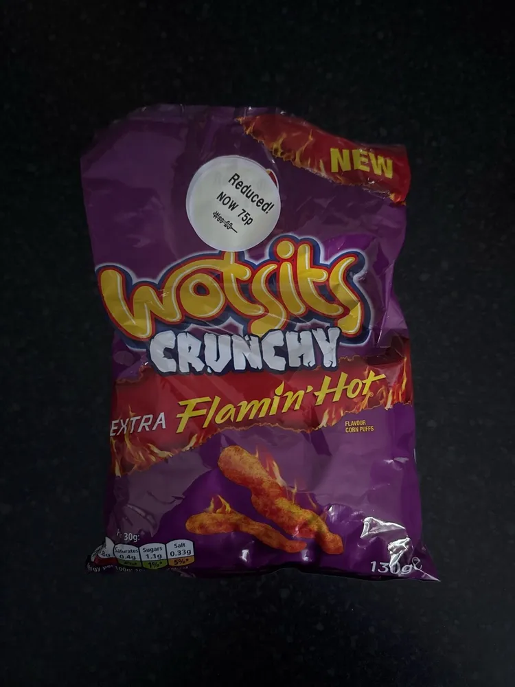 WALKERS W wotsits CRUNCHY Flamin Hot FLAVOUR CORN