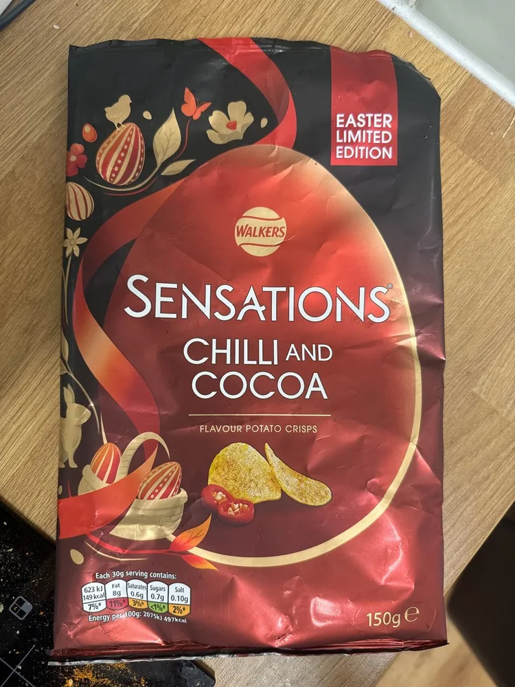 Chilli and Cocoa Flavour Potato Crisps