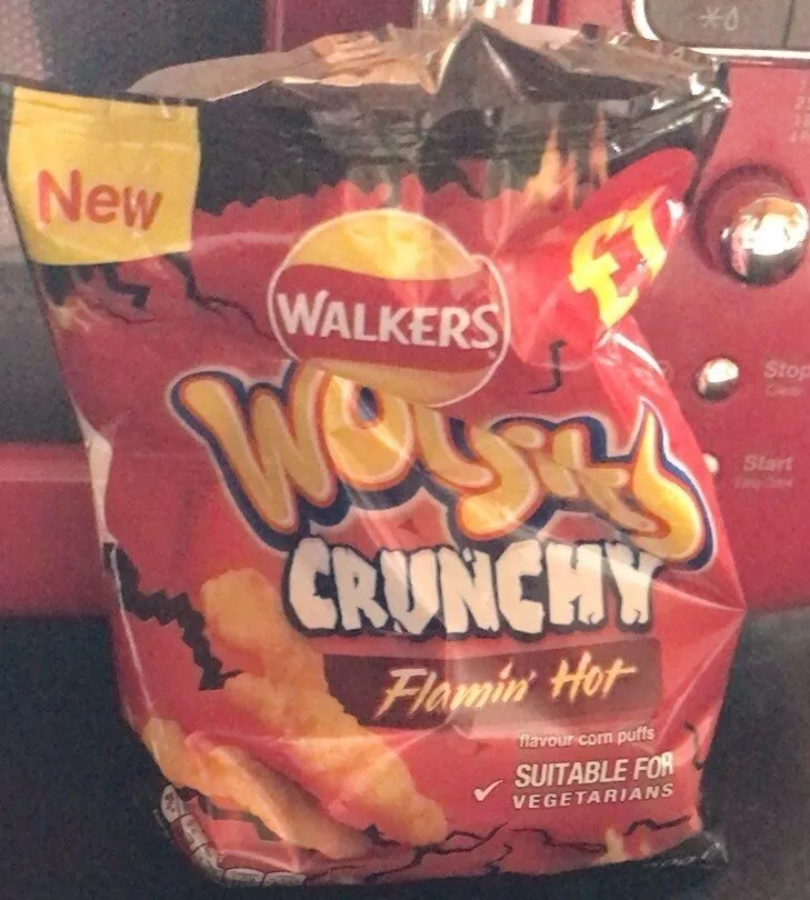 Wotsits crunchy Flamin hot