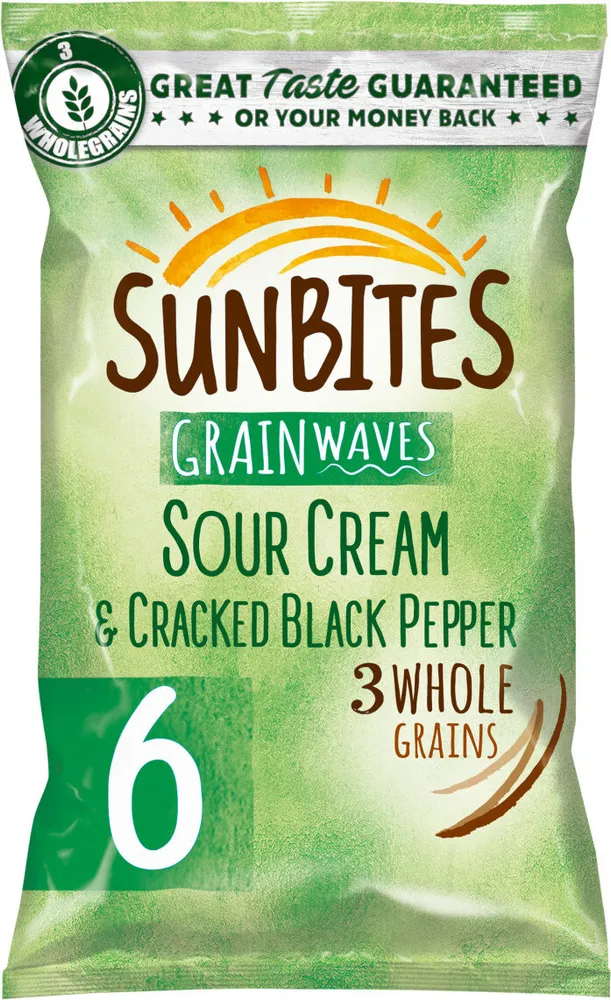Sour Cream & Cracked Black Pepper Flavour Wholegrain Snack