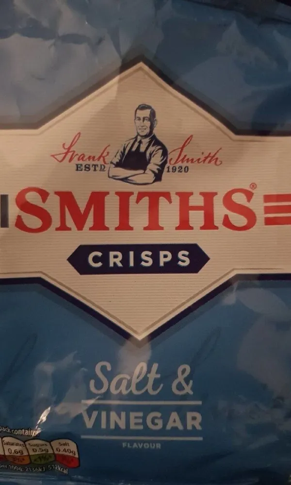 SMITH'S CRISPS SALT & VINEGAR