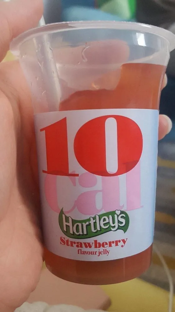 Hartley's 10 CAL strawberry FLAVOUR JELLY