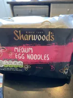 Medium egg noodles 145g