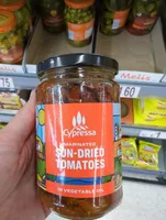 Marinated Sun-Dried Tomatoes in Vegetable Oil