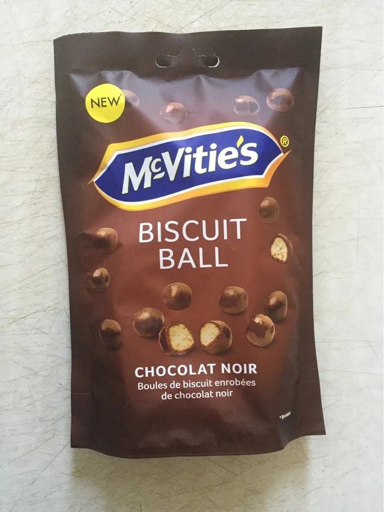 Boules de biscuit enrobées de chocolat noir
