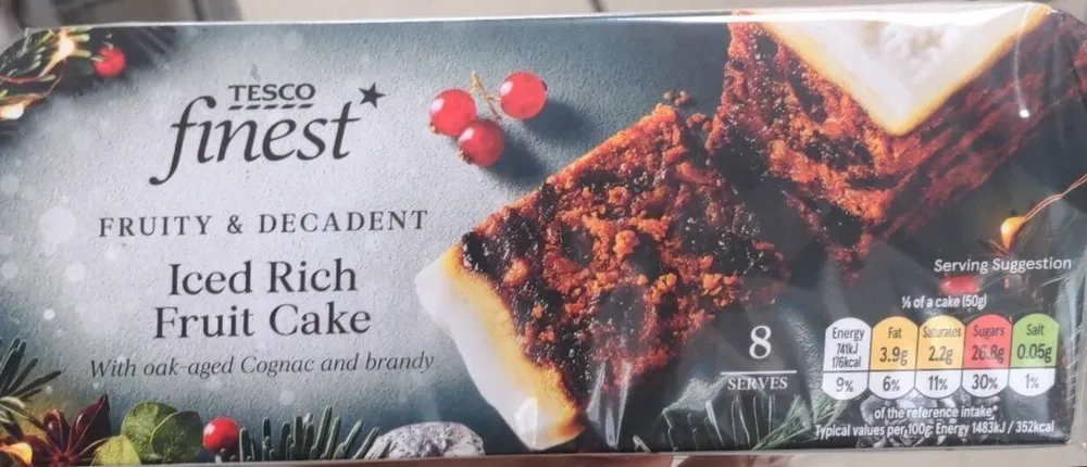 iced rich fruit cake
