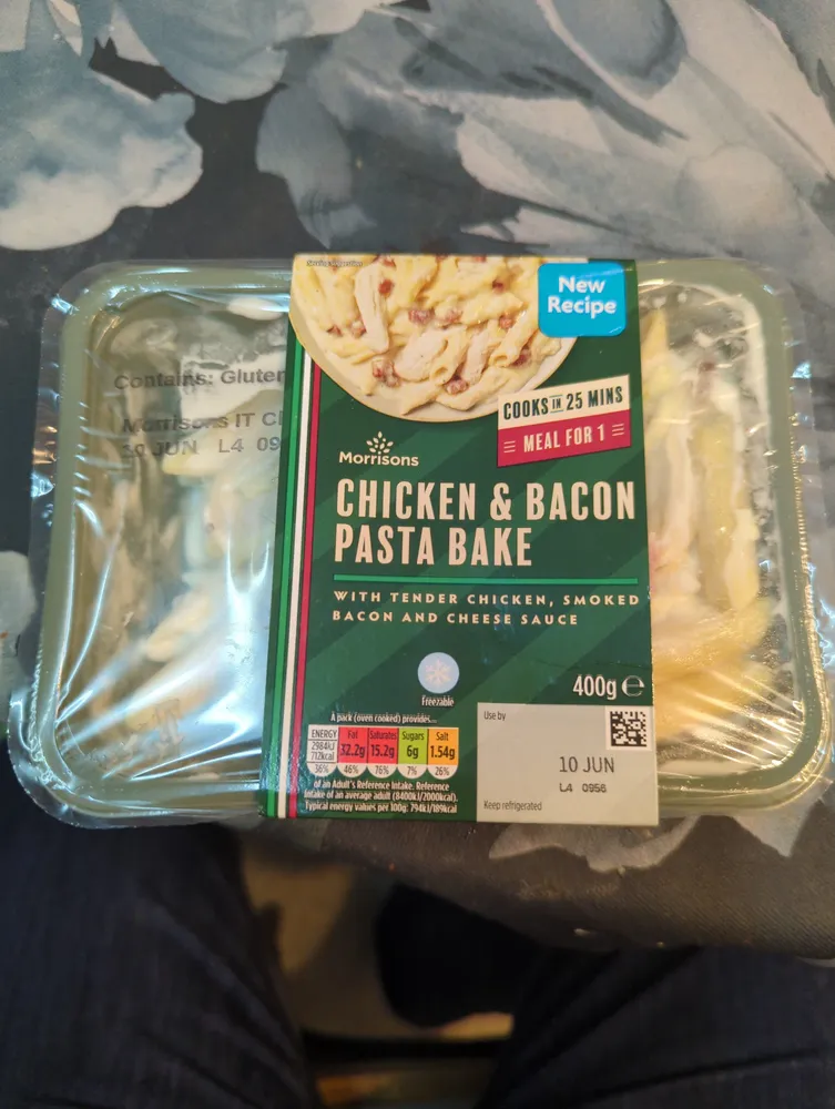 Chicken and bacon pasta bake