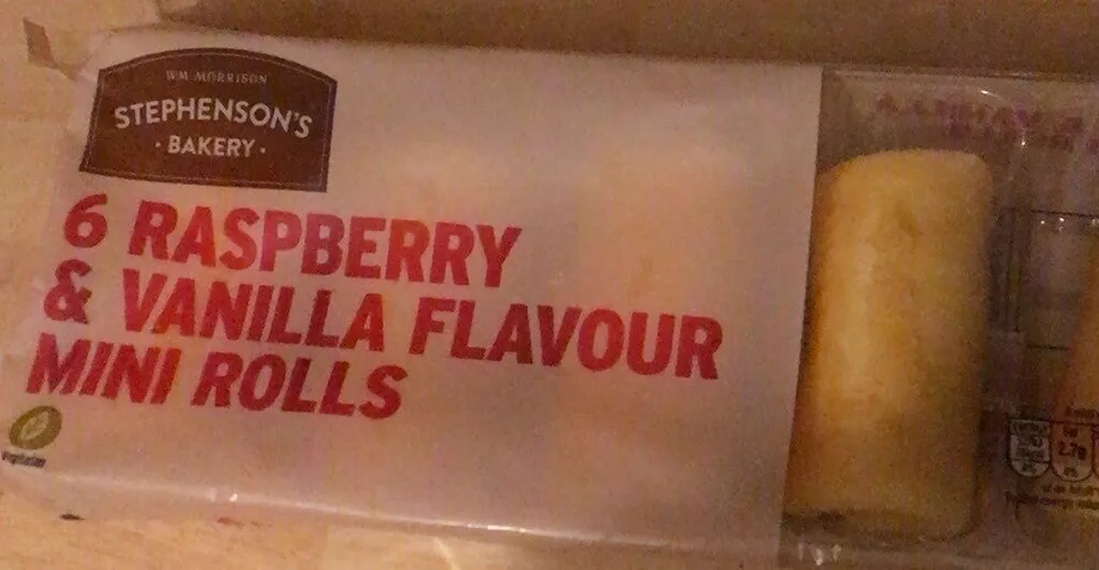 Raspberry & vanilla flavour mini rolls