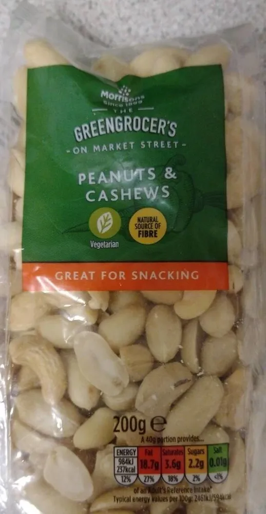 Peanuts & cashews