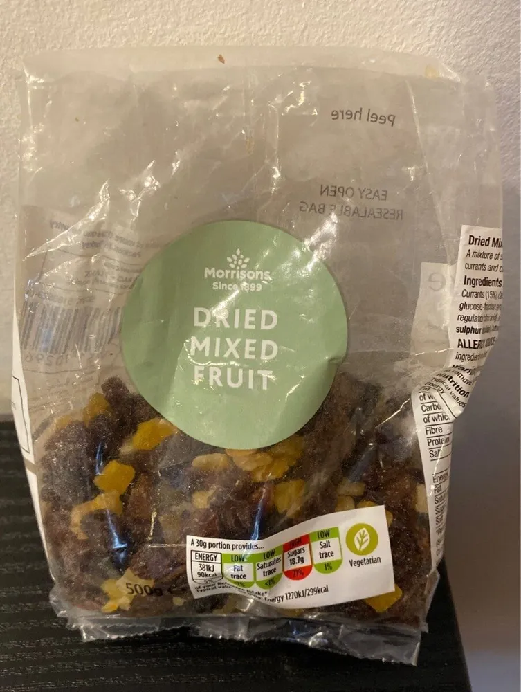 Dried mixed fruit
