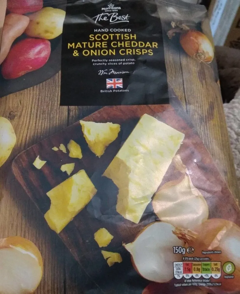 Scottish mature cheddar & onion crisps