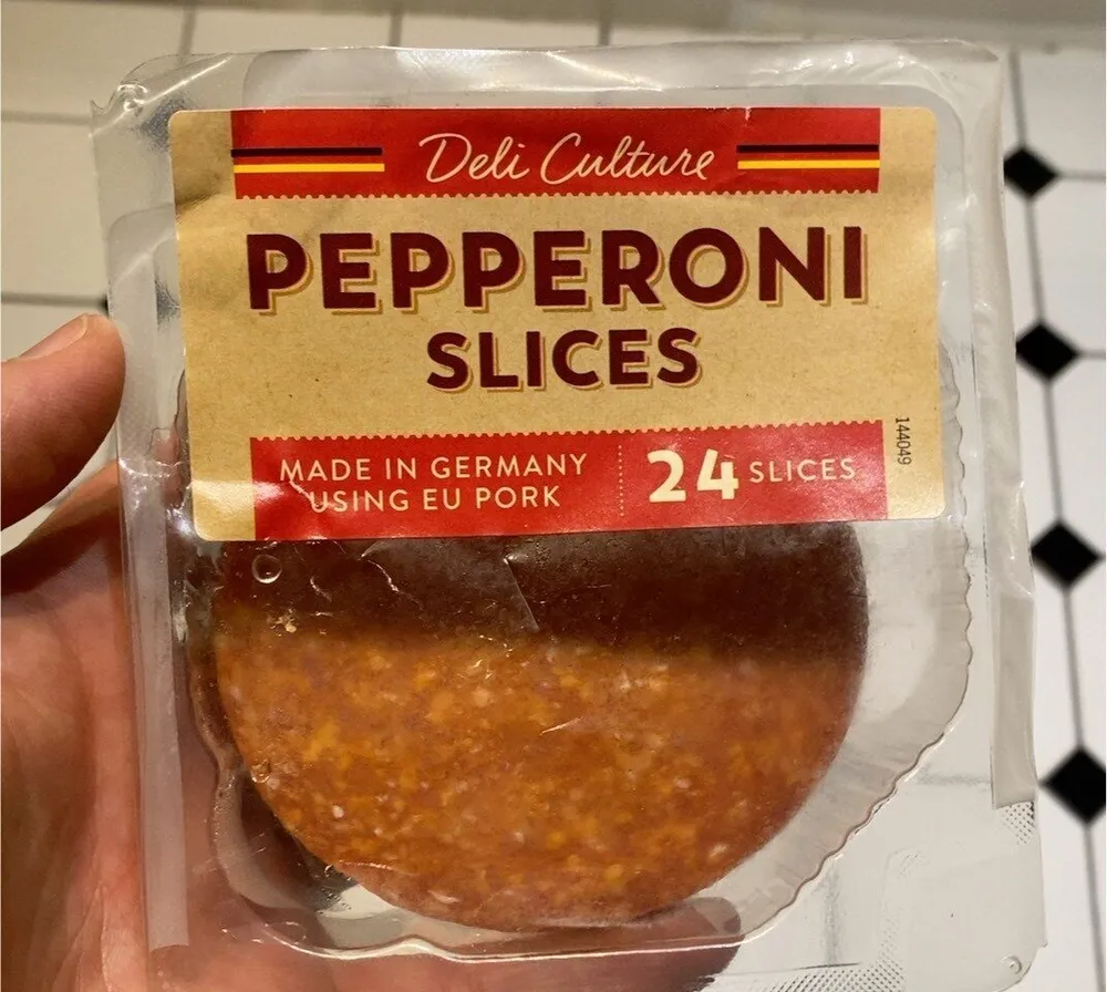 Pepperoni slices
