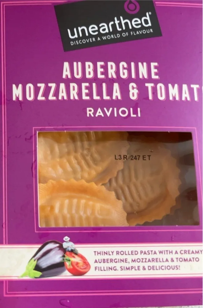 Aubergine mozzarella & tomato ravioli