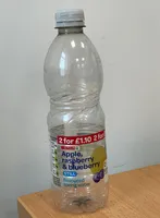 Apple raspberry and blueberry still flavoured sping water
