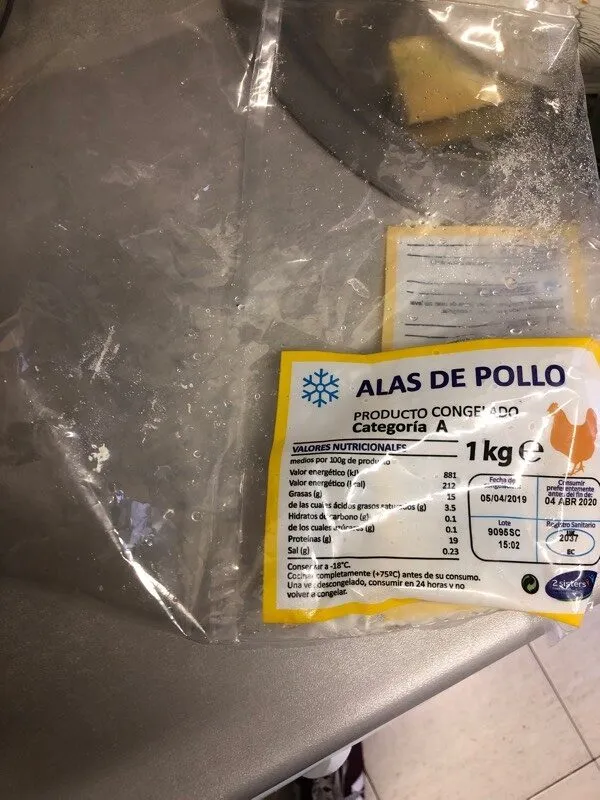 Alas de pollo congeladas