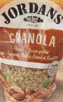 Granola aux amandes, noix du bresil et noisettes
