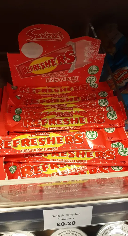 REFRESHERS Strawberry Flavour