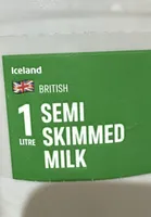 Iceland 1 LITRE BRITISH SEMI SKIMMED MILK า