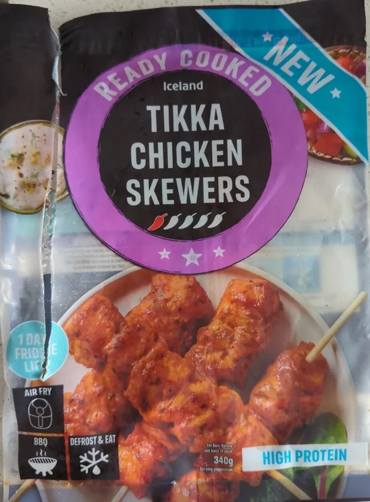 Y GE READY COOKED Iceland TIKKA CHICKEN SKEWERS DE