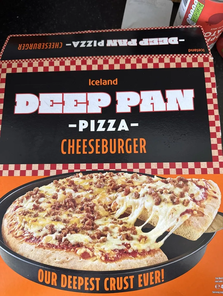 Cheeseburger Deep Pan Pizza Iceland