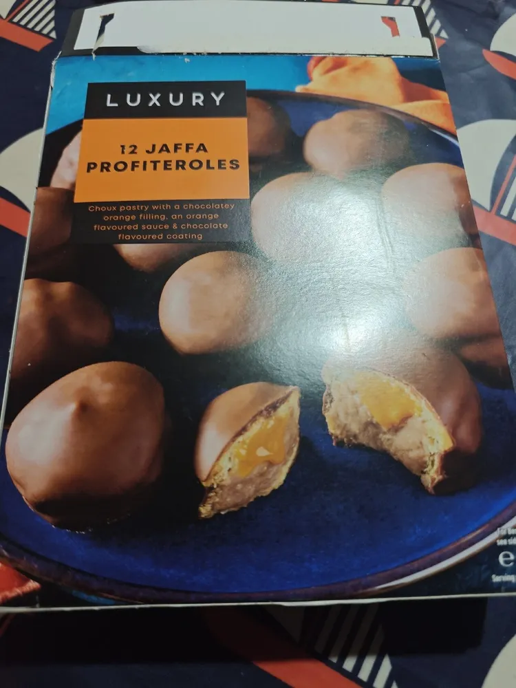 12 Jaffa profiteroles